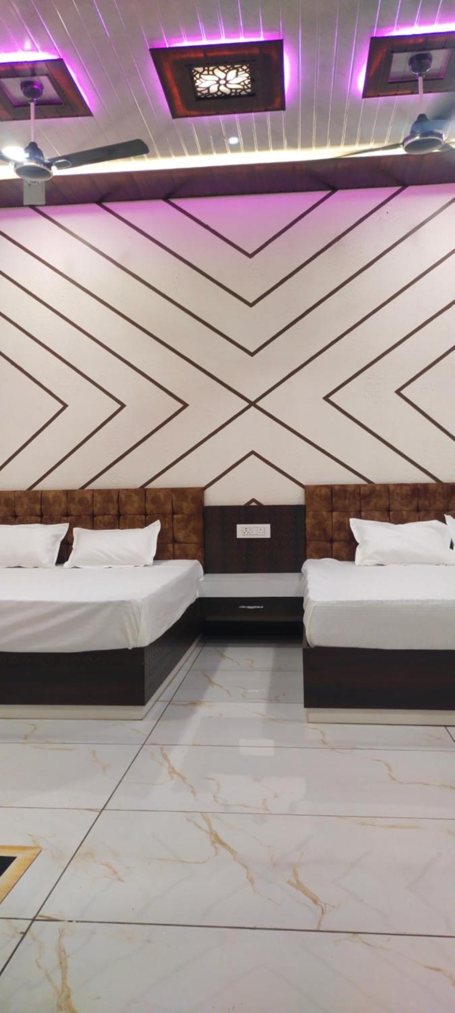 Anant Home Stay Ujjain Ruang foto