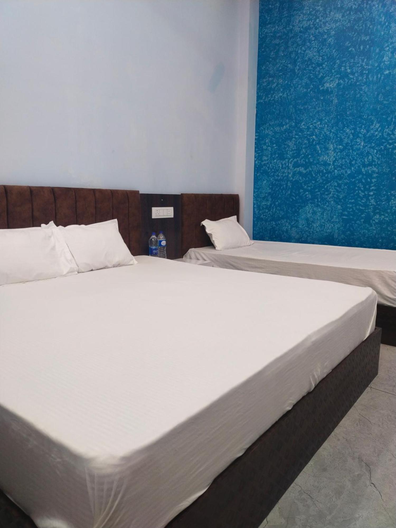 Anant Home Stay Ujjain Bagian luar foto