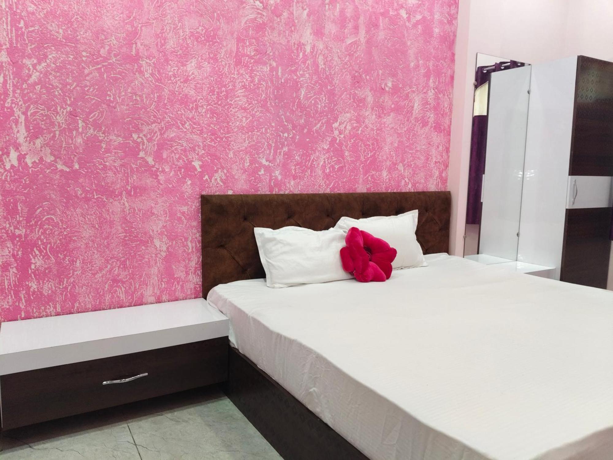 Anant Home Stay Ujjain Ruang foto